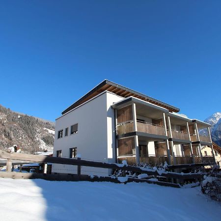 Modern Apartment In Neukirchen Am Gro Venediger Neukirchen am Großvenediger Exterior foto